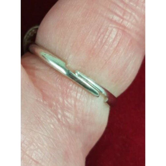 NWT! Womens Chuns Fashions Ring Hearts 2 Lt Blue Stones One Size Bling Jewelry - Picture 5 of 5